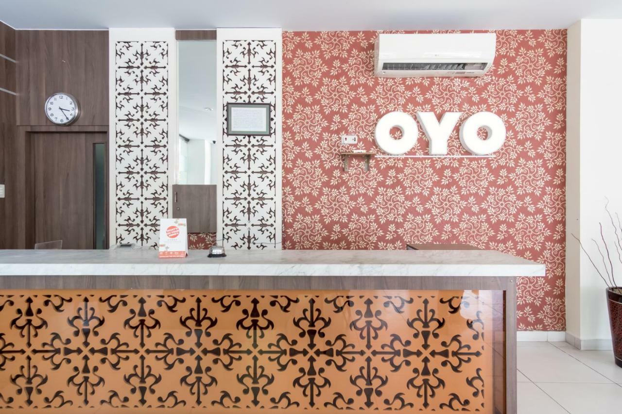 Oyo Flagship 1348 Hotel Home Anaya Medan Extérieur photo