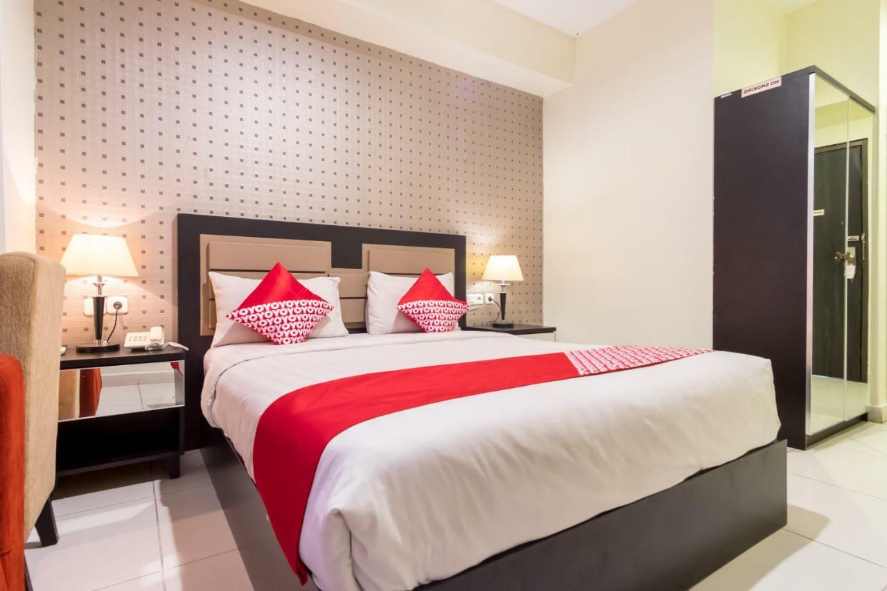 Oyo Flagship 1348 Hotel Home Anaya Medan Extérieur photo
