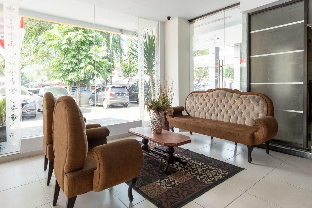 Oyo Flagship 1348 Hotel Home Anaya Medan Extérieur photo