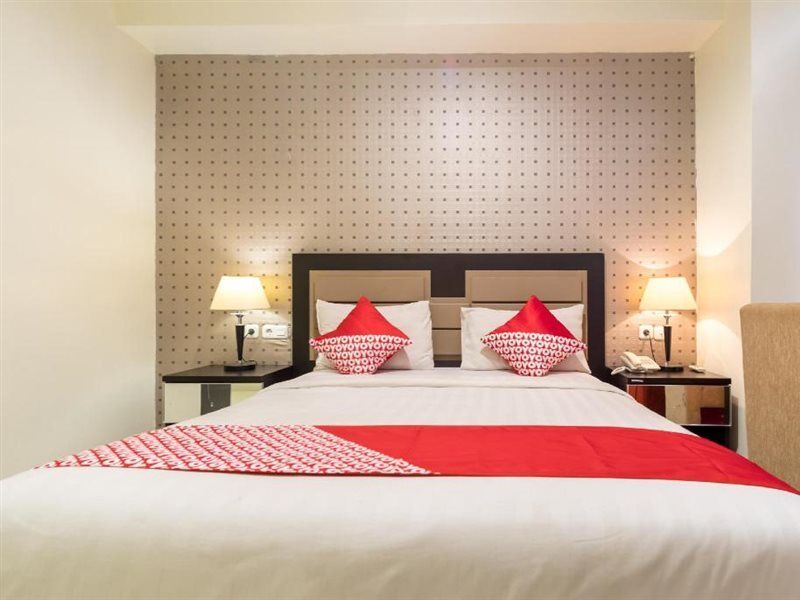 Oyo Flagship 1348 Hotel Home Anaya Medan Extérieur photo